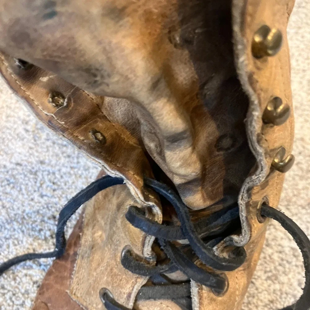 Vintage Justin 630 Mens 9 D Brown Leather Kiltie Lace Up Work Boot Round Toe USA